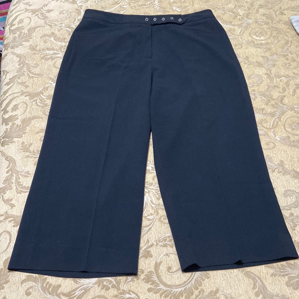 Larry Levine STRETCH Cropped Wide Leg Pants 10